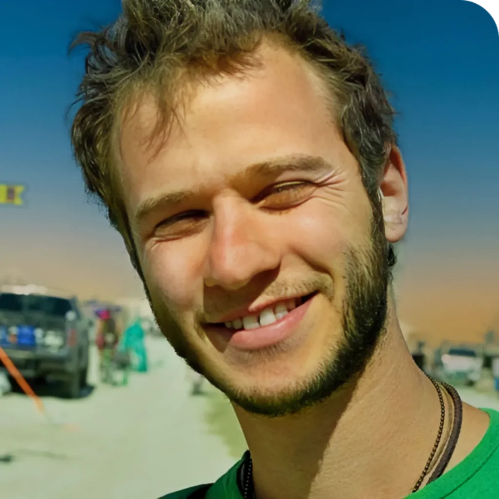 Ari, founder of Playa eBikes
